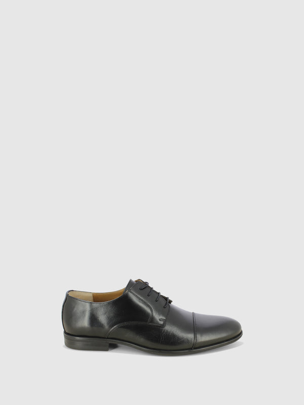 Sapatos com Atacadores em Preto